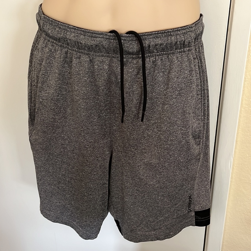 Reebok mens Medium soft workout shorts
